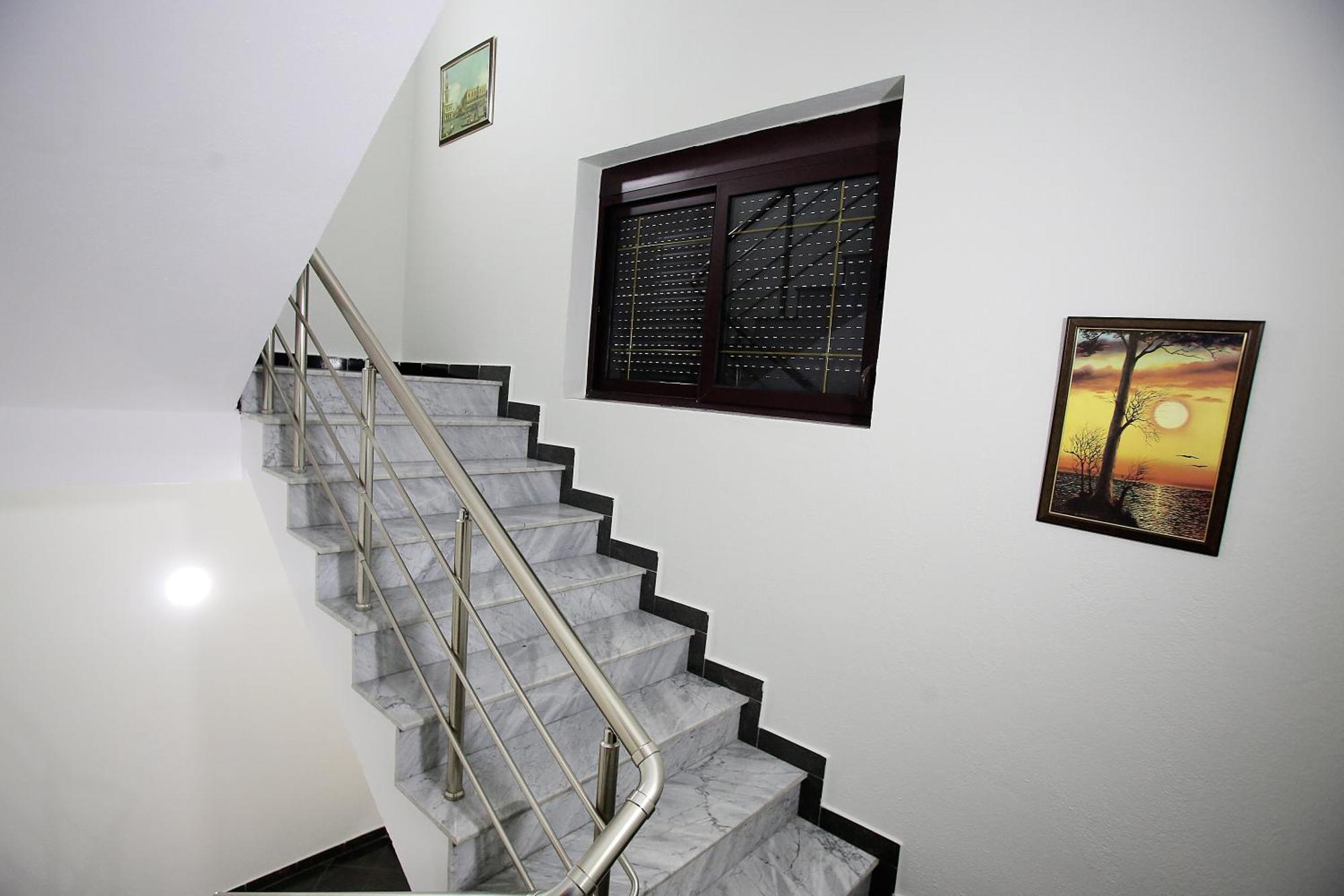 The Met Apartments Durrës Exterior foto